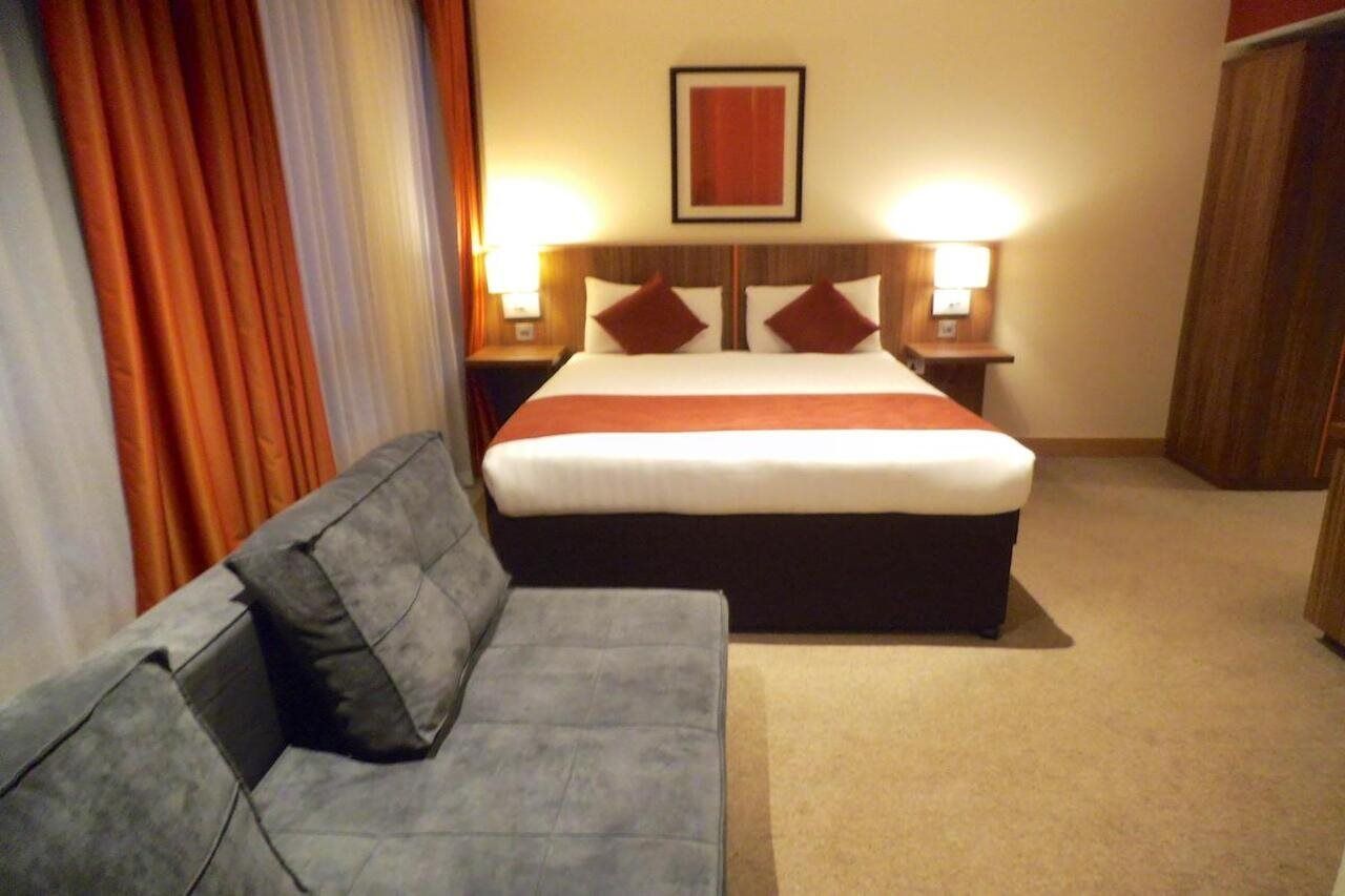 Ramada - Heathrow East